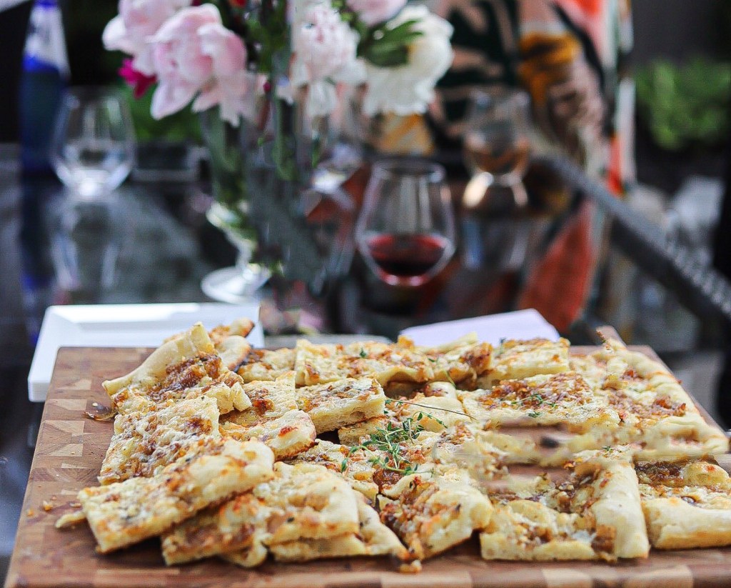 French Onion & Gruyère Pizza